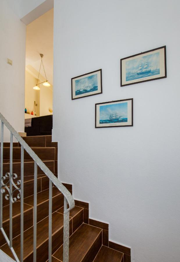 Villa Oliva Astris Buitenkant foto